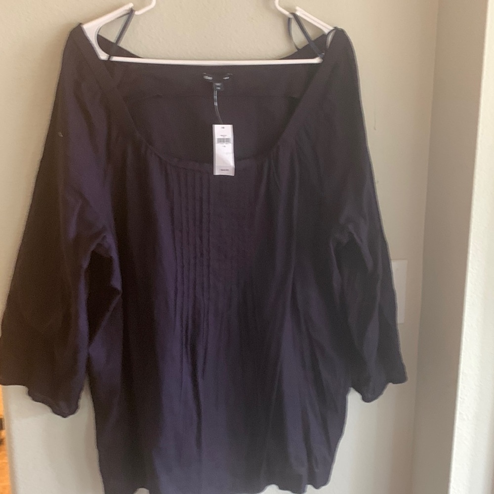 Gap Navy blue top